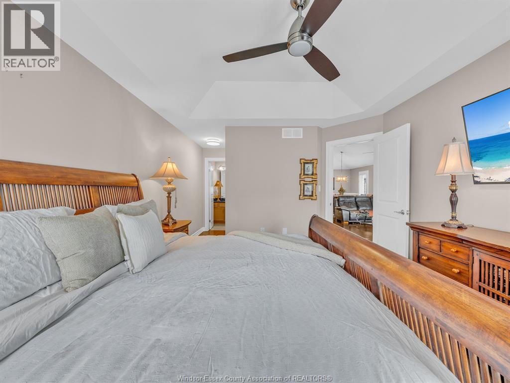 2425 SKINNER - 20