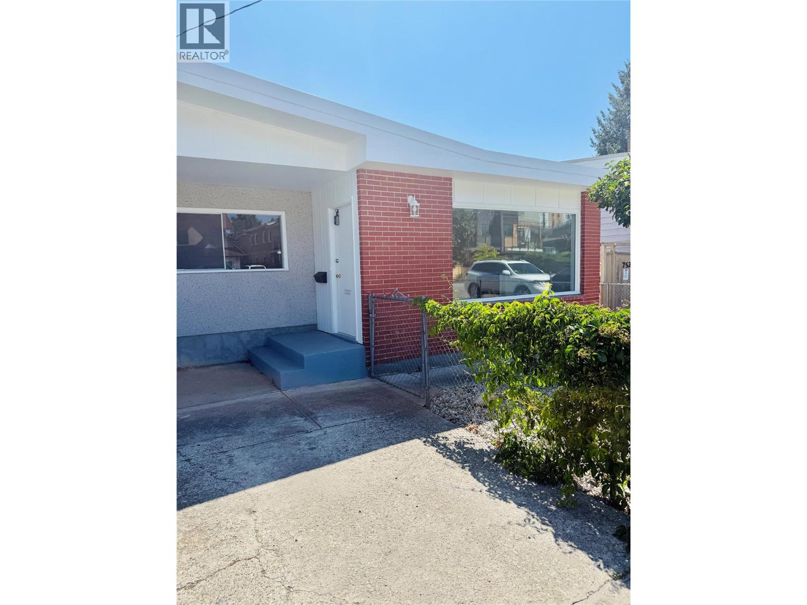 763 Kinnear Avenue - 21