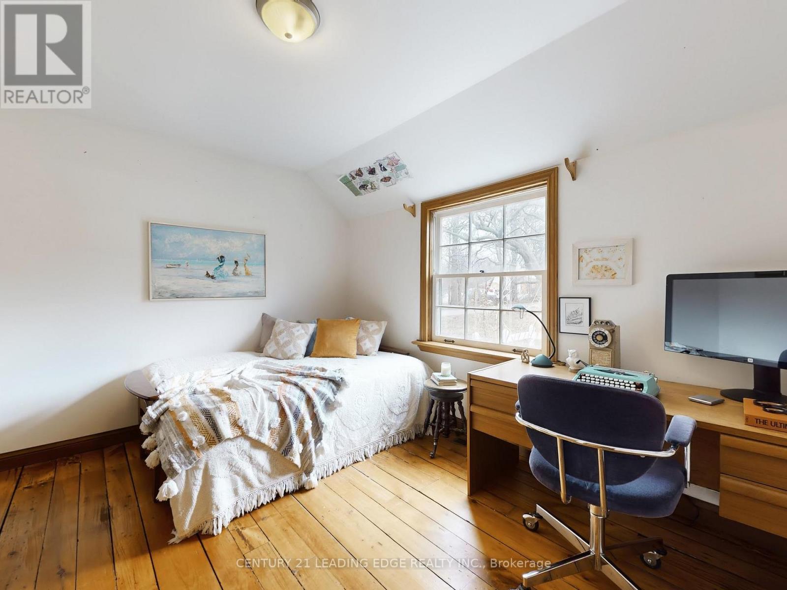 26 CHURCH LANE - 23