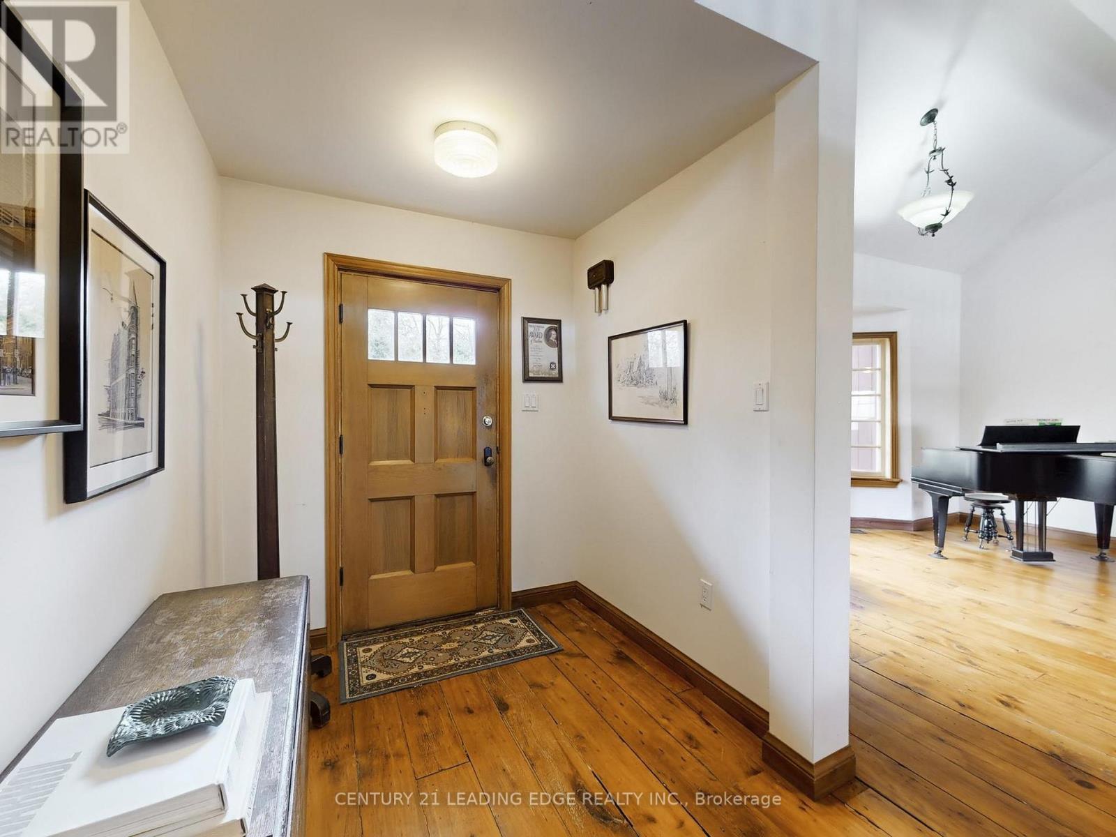 26 CHURCH LANE - 5