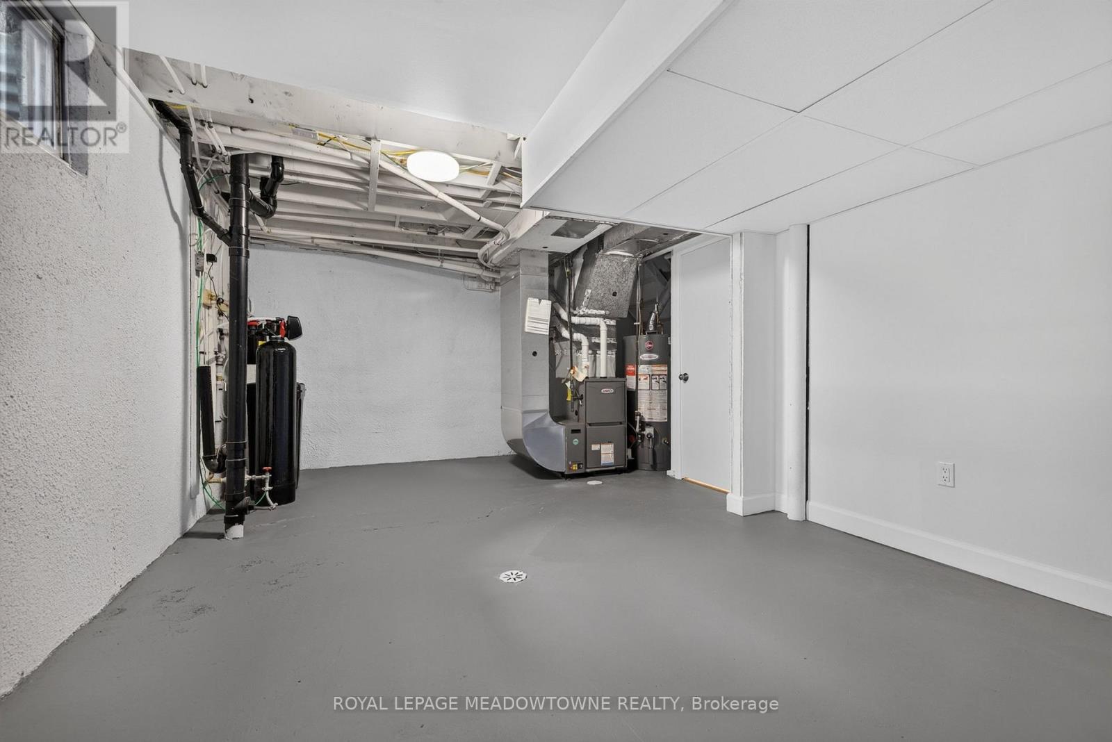 377 DELREX BOULEVARD - 25