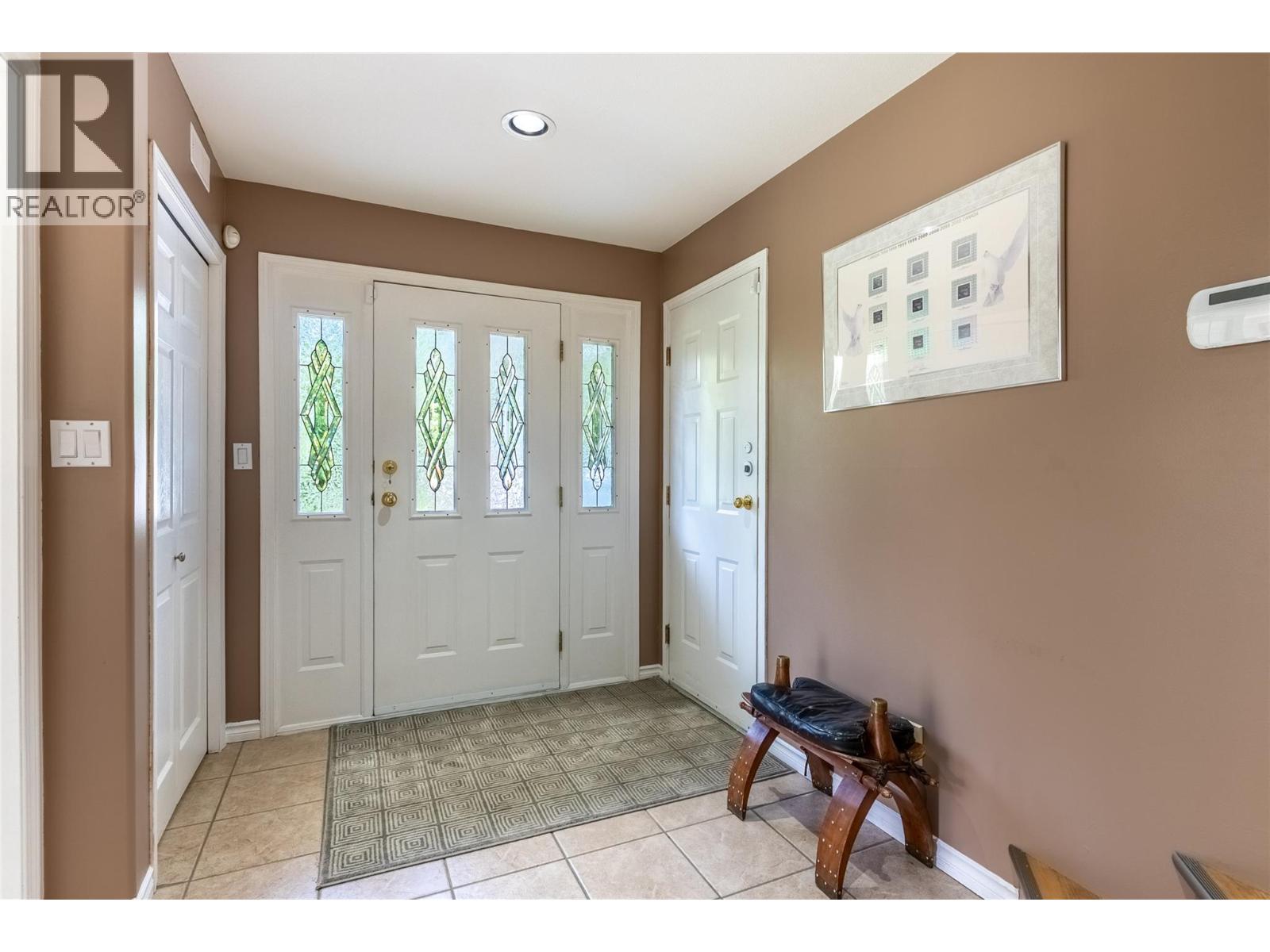 2421 Mount Tuam Crescent - 4