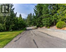 2421 Mount Tuam Crescent, Sorrento, BC V0E2W2 Photo 34