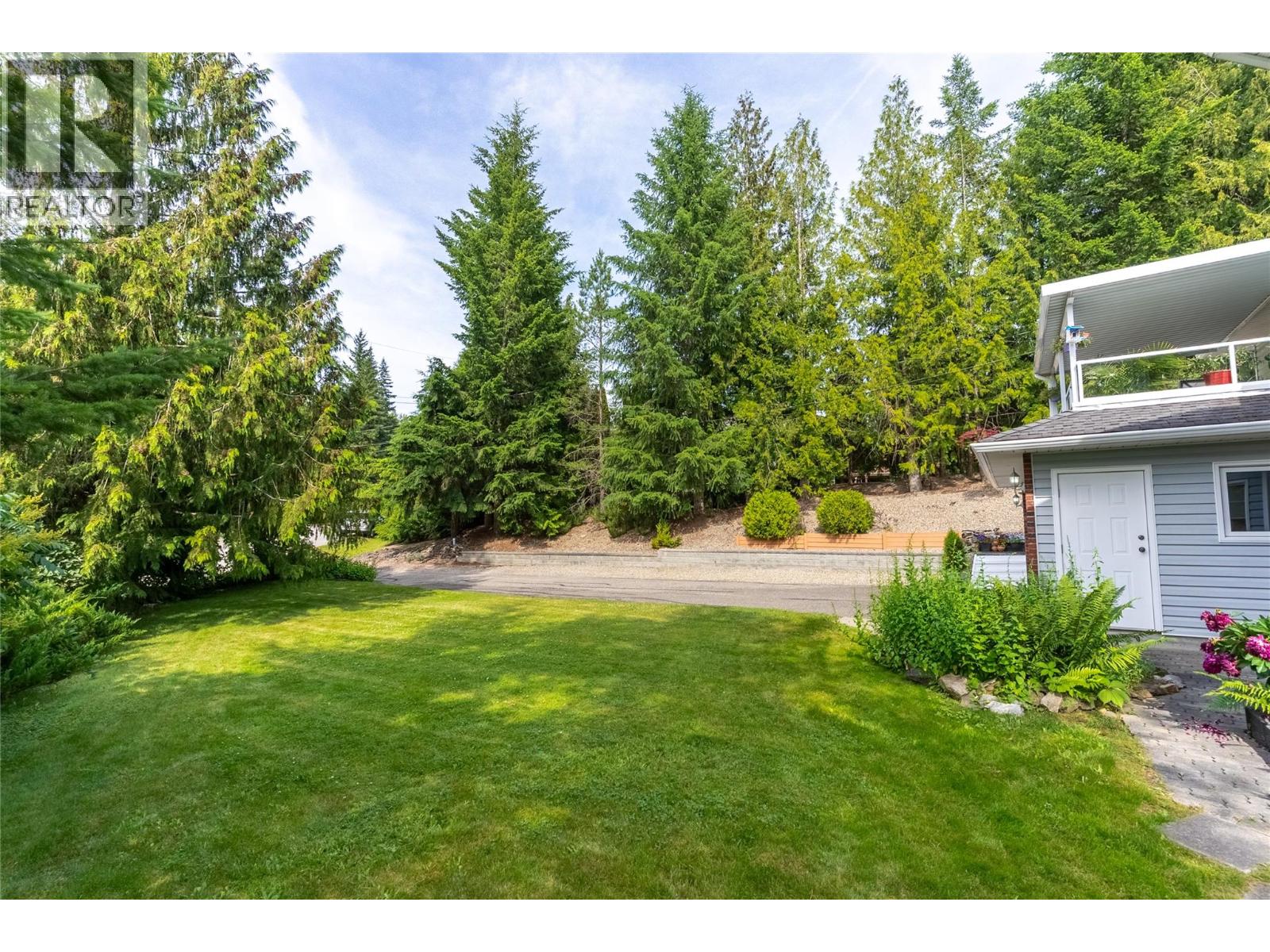 2421 Mount Tuam Crescent - 30