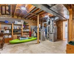 2421 Mount Tuam Crescent, Sorrento, BC V0E2W2 Photo 27