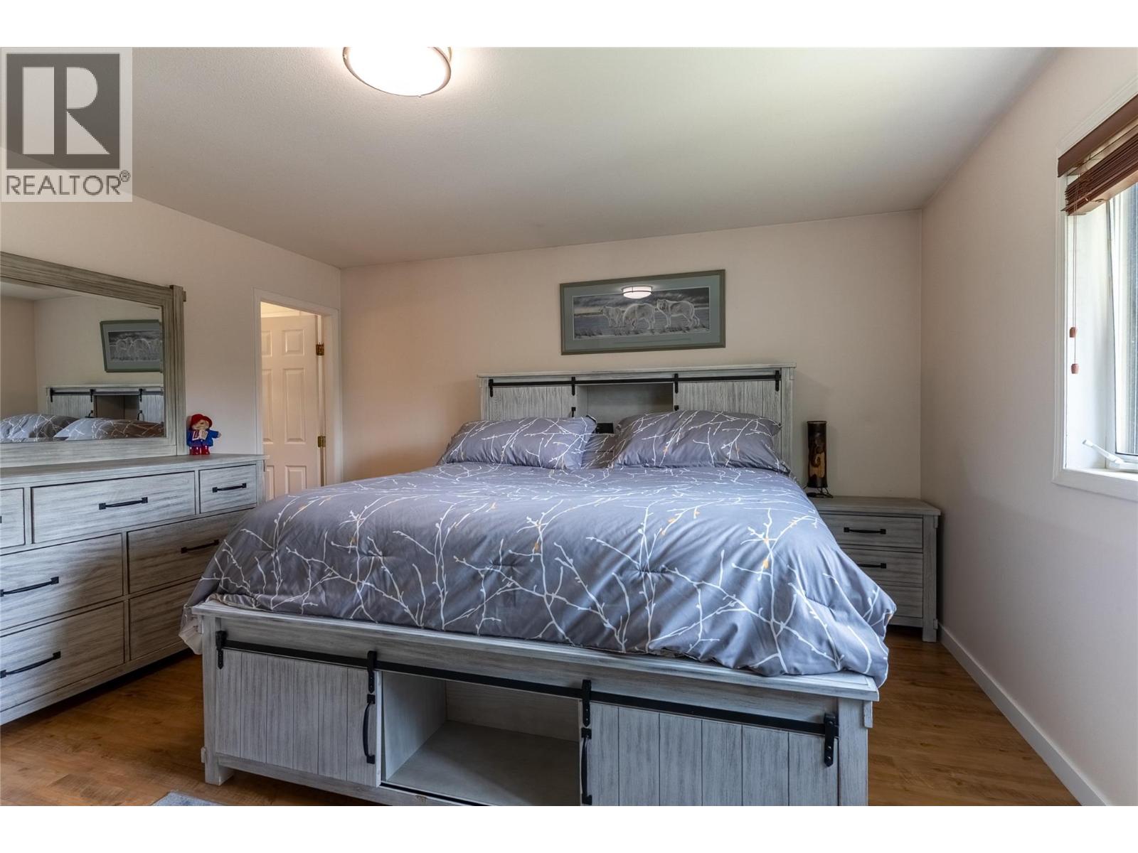 2421 Mount Tuam Crescent - 16