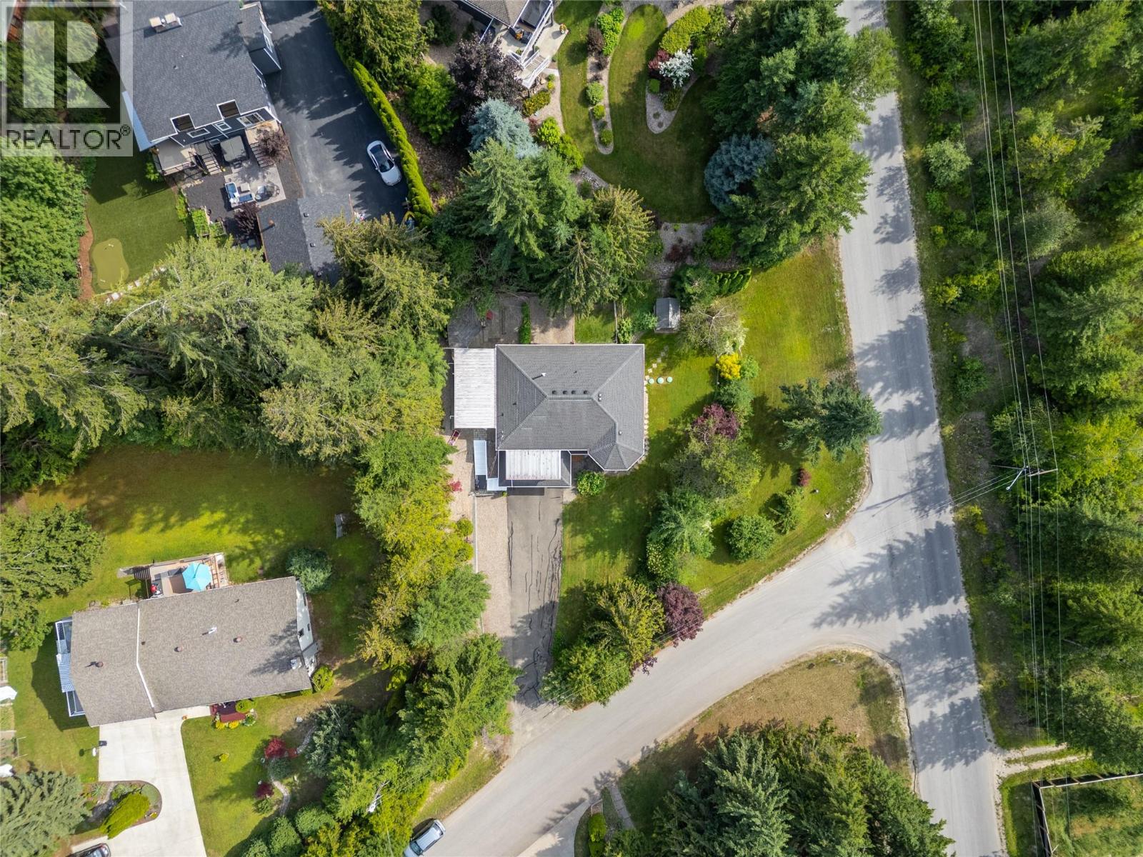 2421 Mount Tuam Crescent - 42
