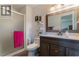 2421 Mount Tuam Crescent, Sorrento, BC V0E2W2 Photo 17