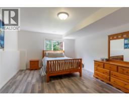 2421 Mount Tuam Crescent, Sorrento, BC V0E2W2 Photo 25