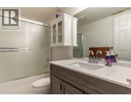 2421 Mount Tuam Crescent, Sorrento, BC V0E2W2 Photo 26