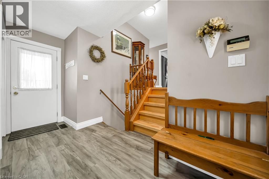 43 HOBART Crescent - Image 6