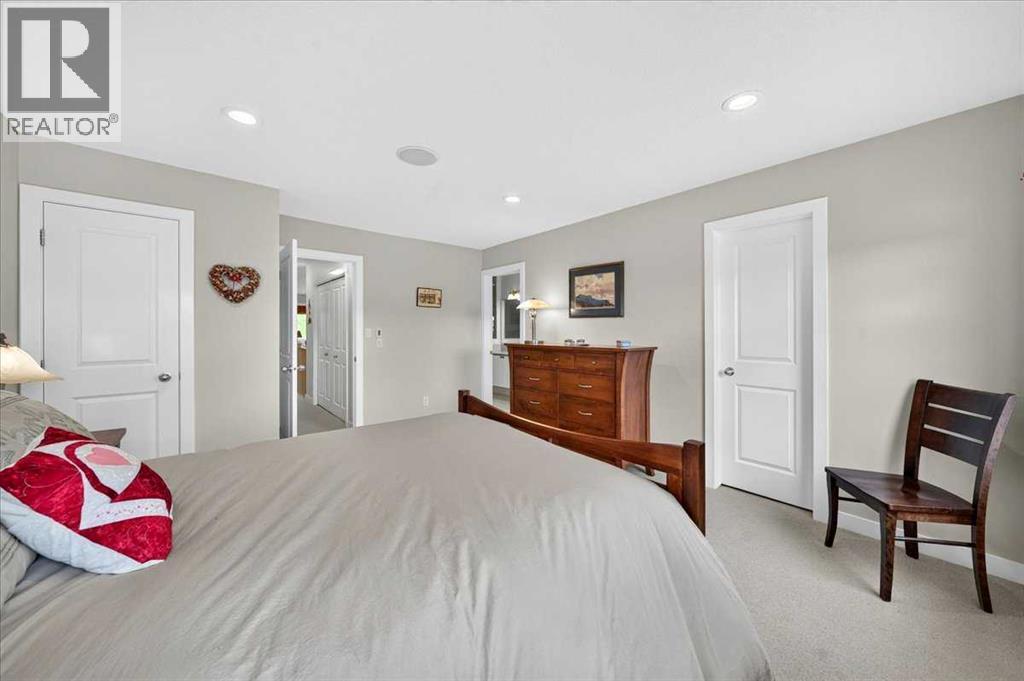 60 Sherwood Crescent NW - 24