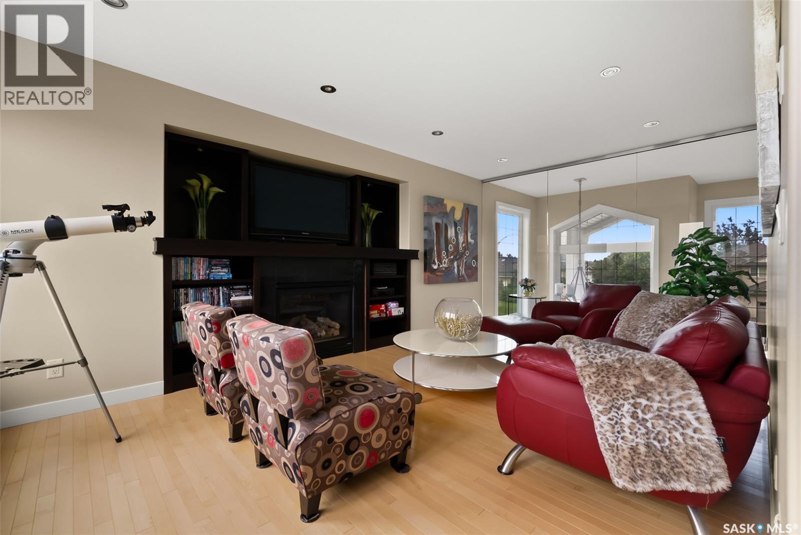 6110 Wascana COURT - 32