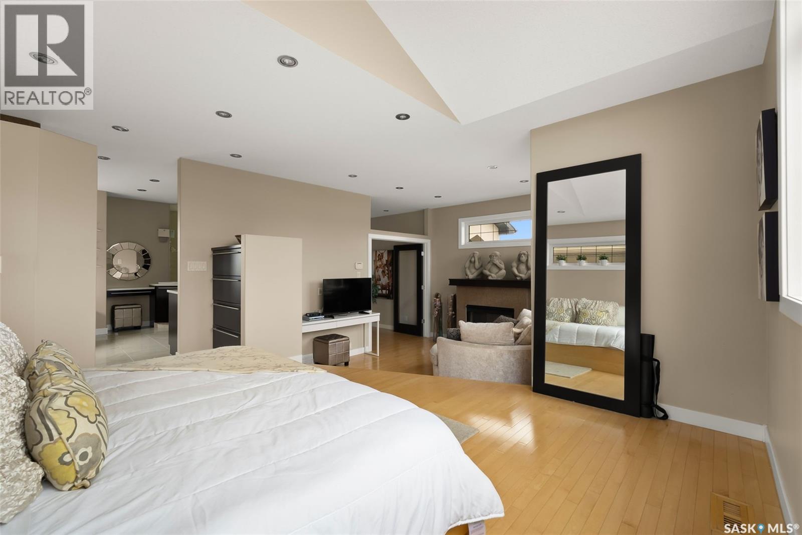 6110 Wascana COURT - 48