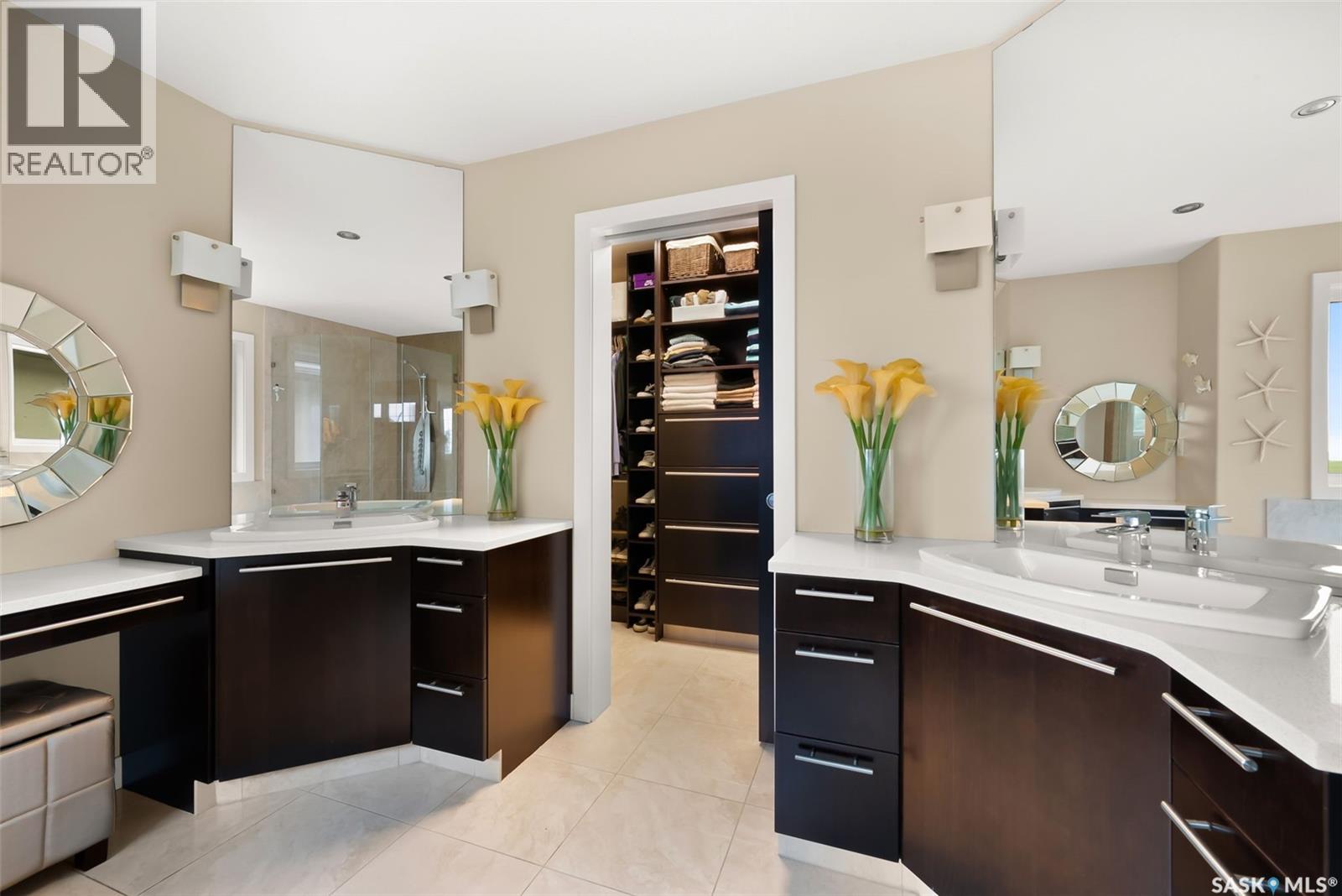 6110 Wascana COURT - 55
