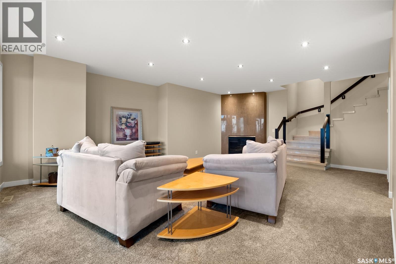 6110 Wascana COURT - 60