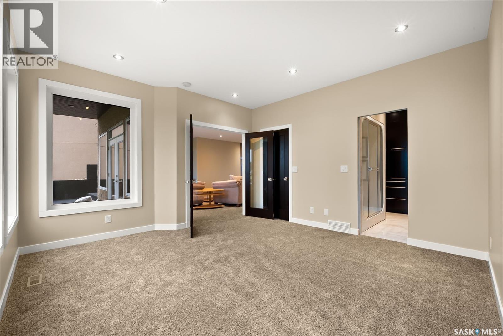 6110 Wascana COURT - 66