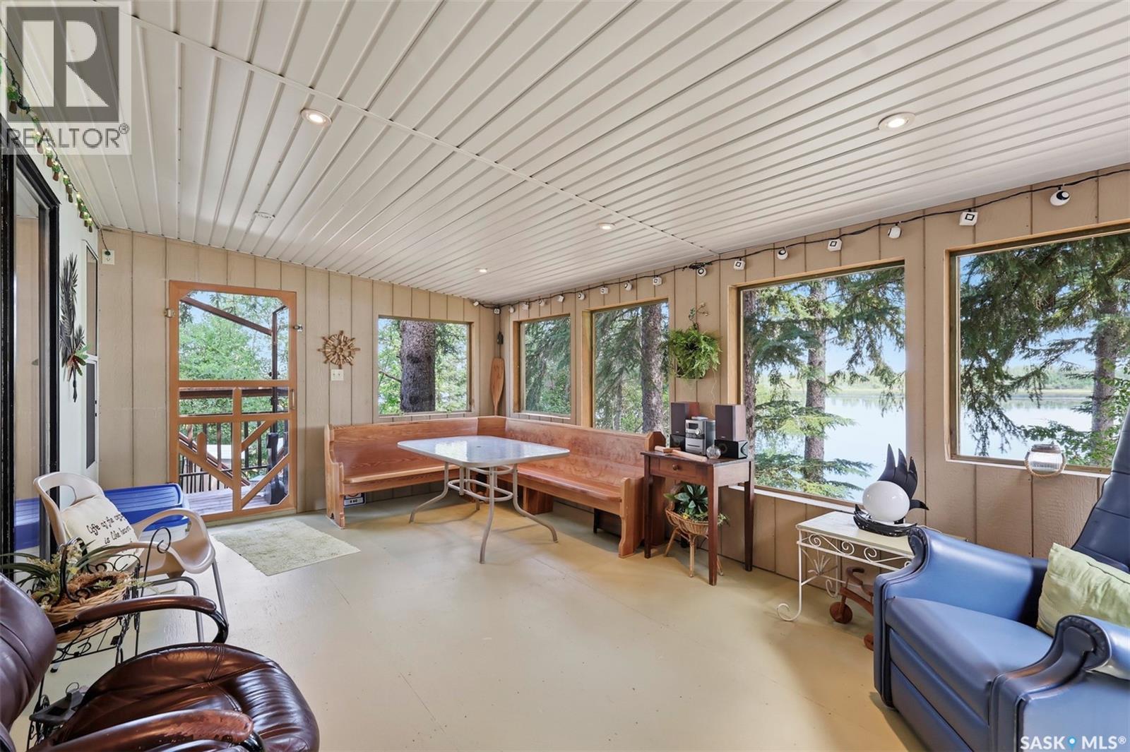 60 Navy AVENUE - 21