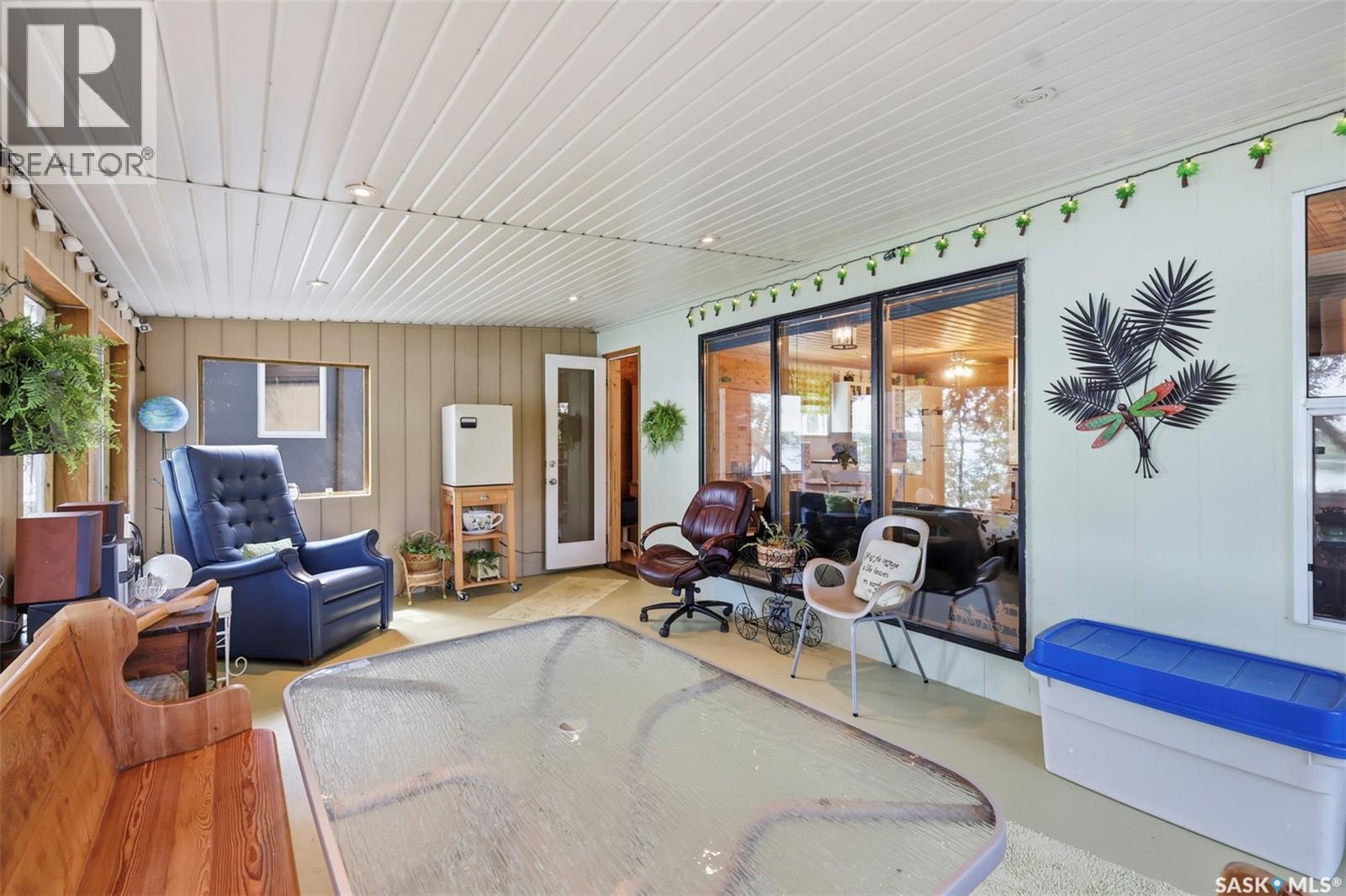 60 Navy AVENUE - 22