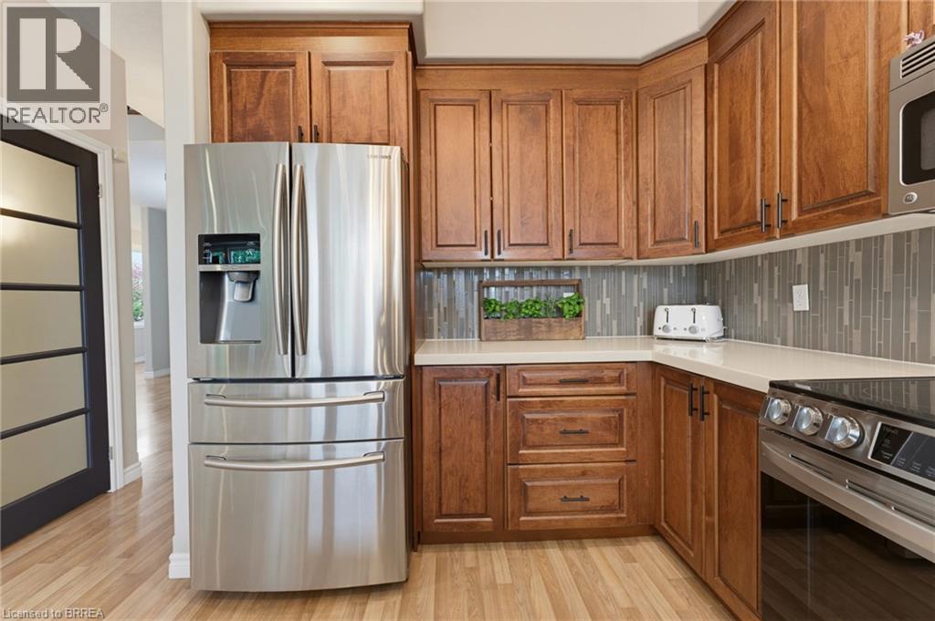 196 MCGUINESS Drive - 10