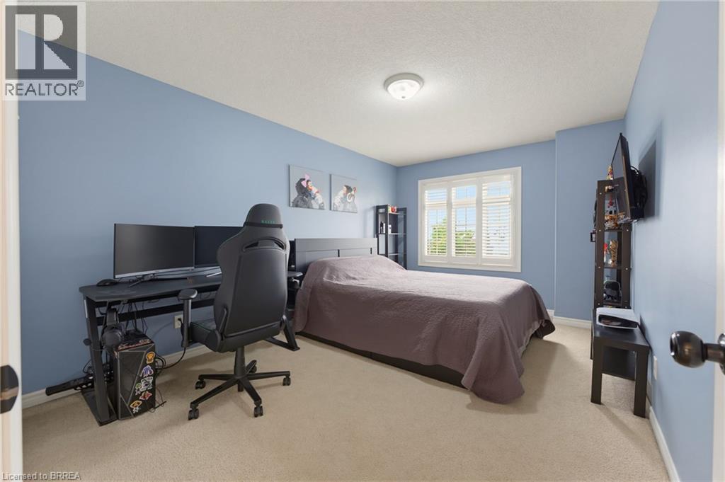 196 MCGUINESS Drive - 21