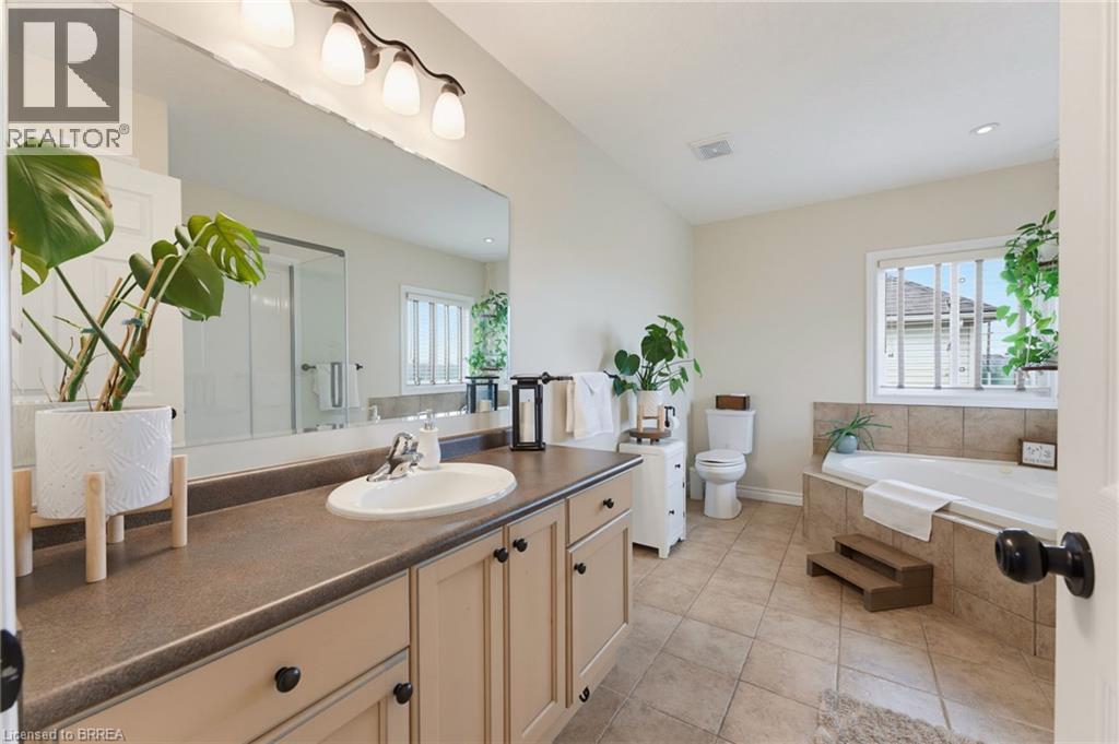196 MCGUINESS Drive - 18