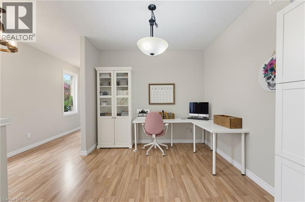196 MCGUINESS Drive - 8