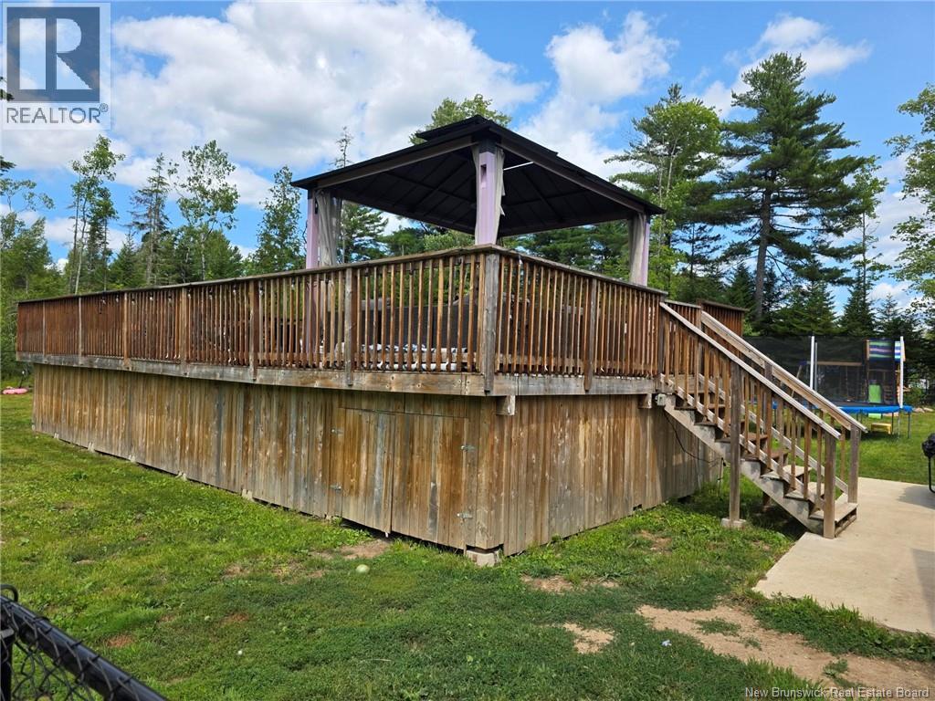 9 Crest Avenue - 40