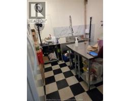 4685-4691 Wyandotte Street East, Windsor, ON N8Y3B4 Photo 10