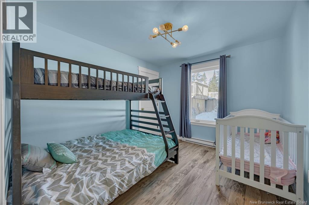 9 Crest Avenue - 13