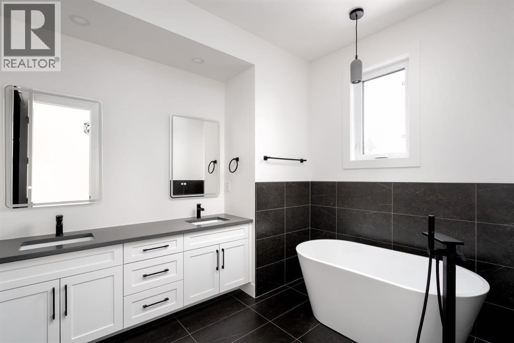 2227 36 Street SW - 28
