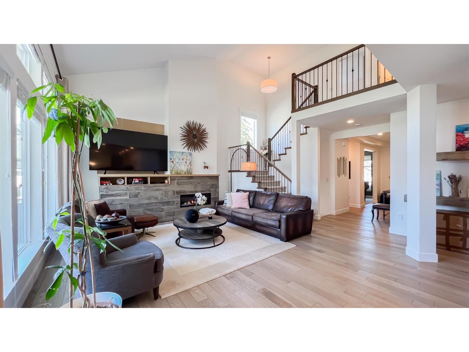 4 Bed, 4 Bath House for Sale in Surrey – 16787 22 AVENUE, Surrey – MLS# R3147948 - Image 6