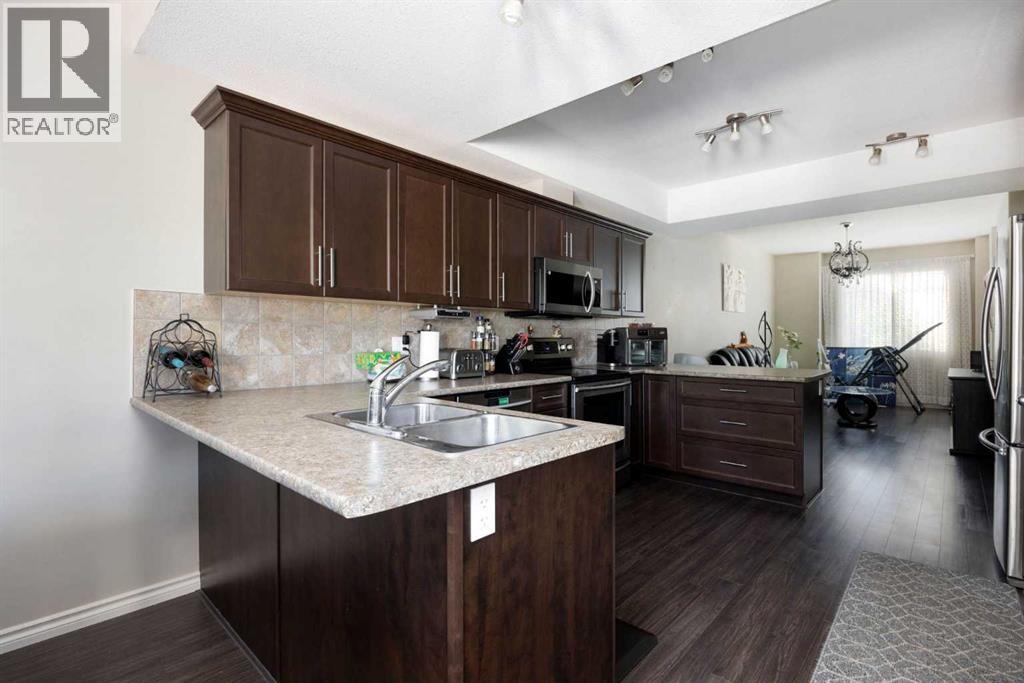 #11 137 FONTAINE Crescent - Image 3