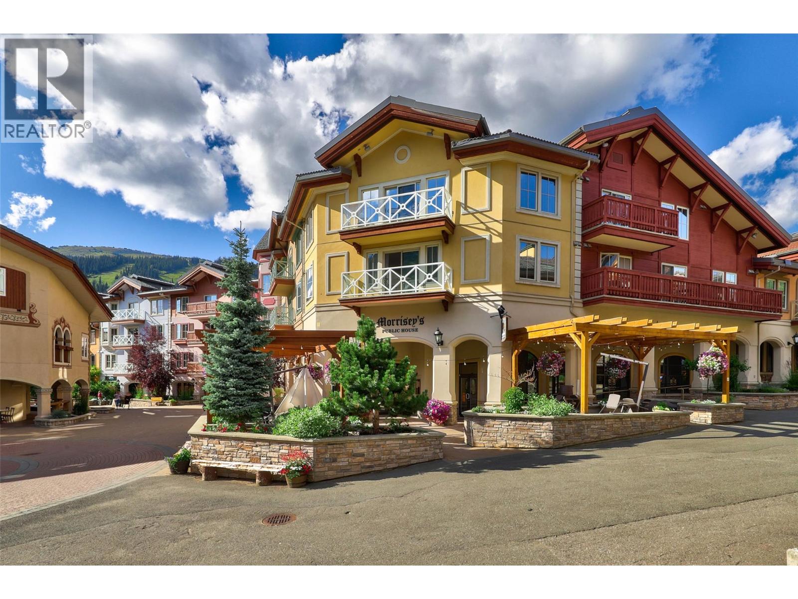#1315D 3250 Village Way - 1