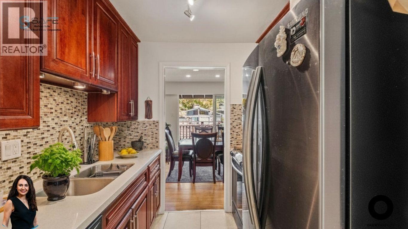608 555 W 28TH STREET — photo 4