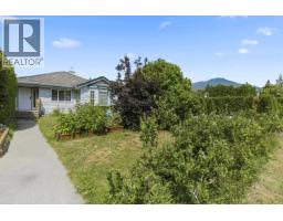 1827 Mamquam Road, Squamish, BC V0N1T0 Photo 18