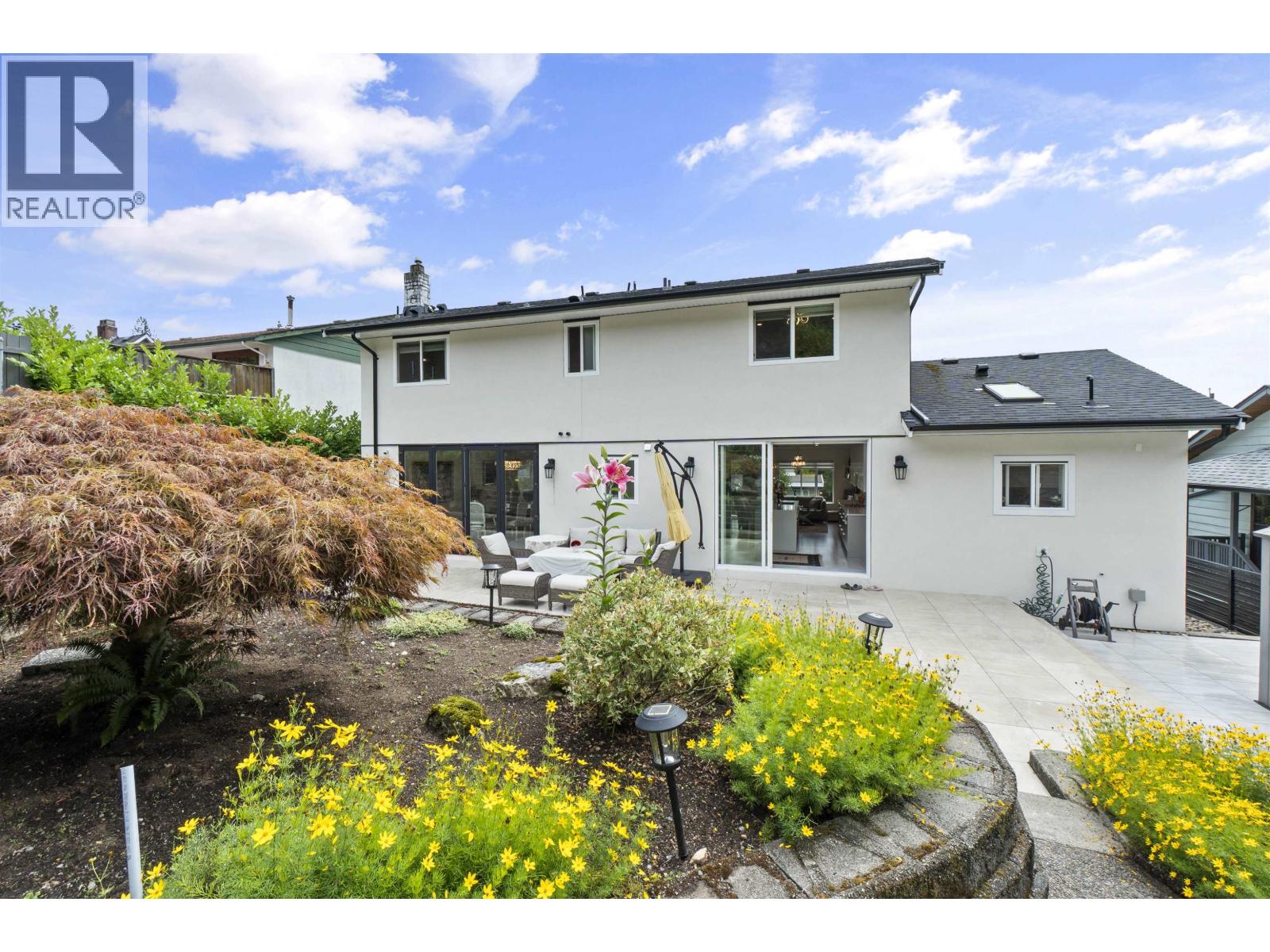 738 SYLVAN AVENUE, North Vancouver