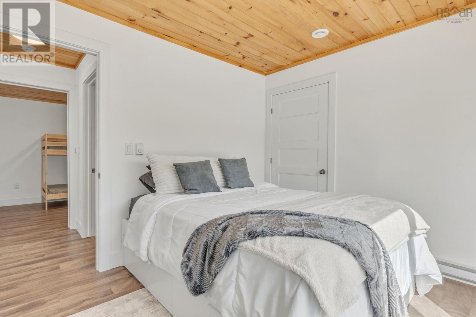 366 Loon Lake Drive - 15