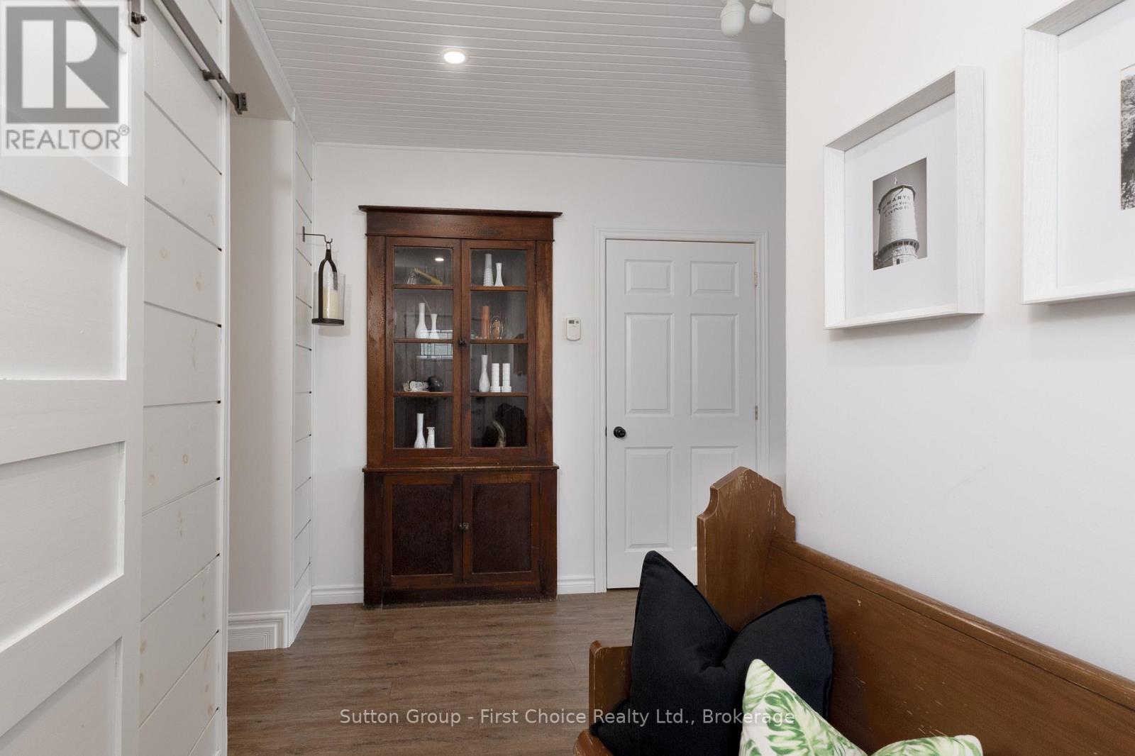 293 WELLINGTON STREET S - Image 17