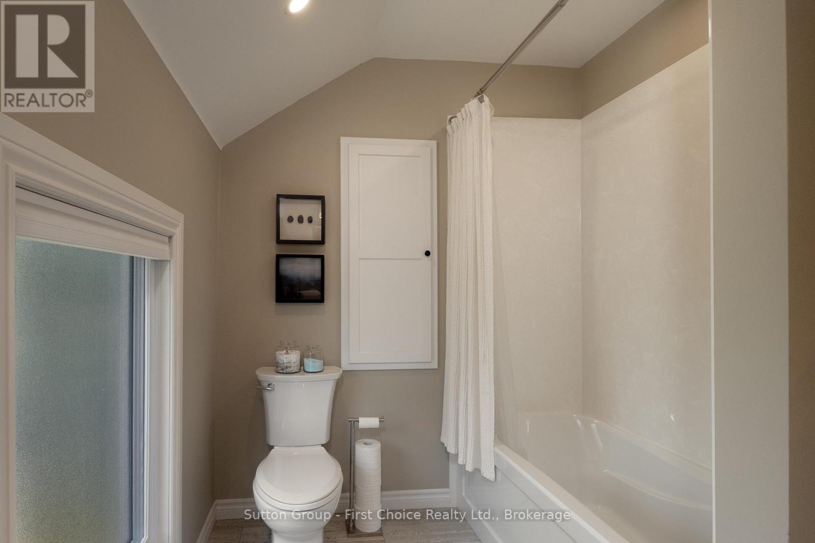 293 WELLINGTON STREET S - Image 31