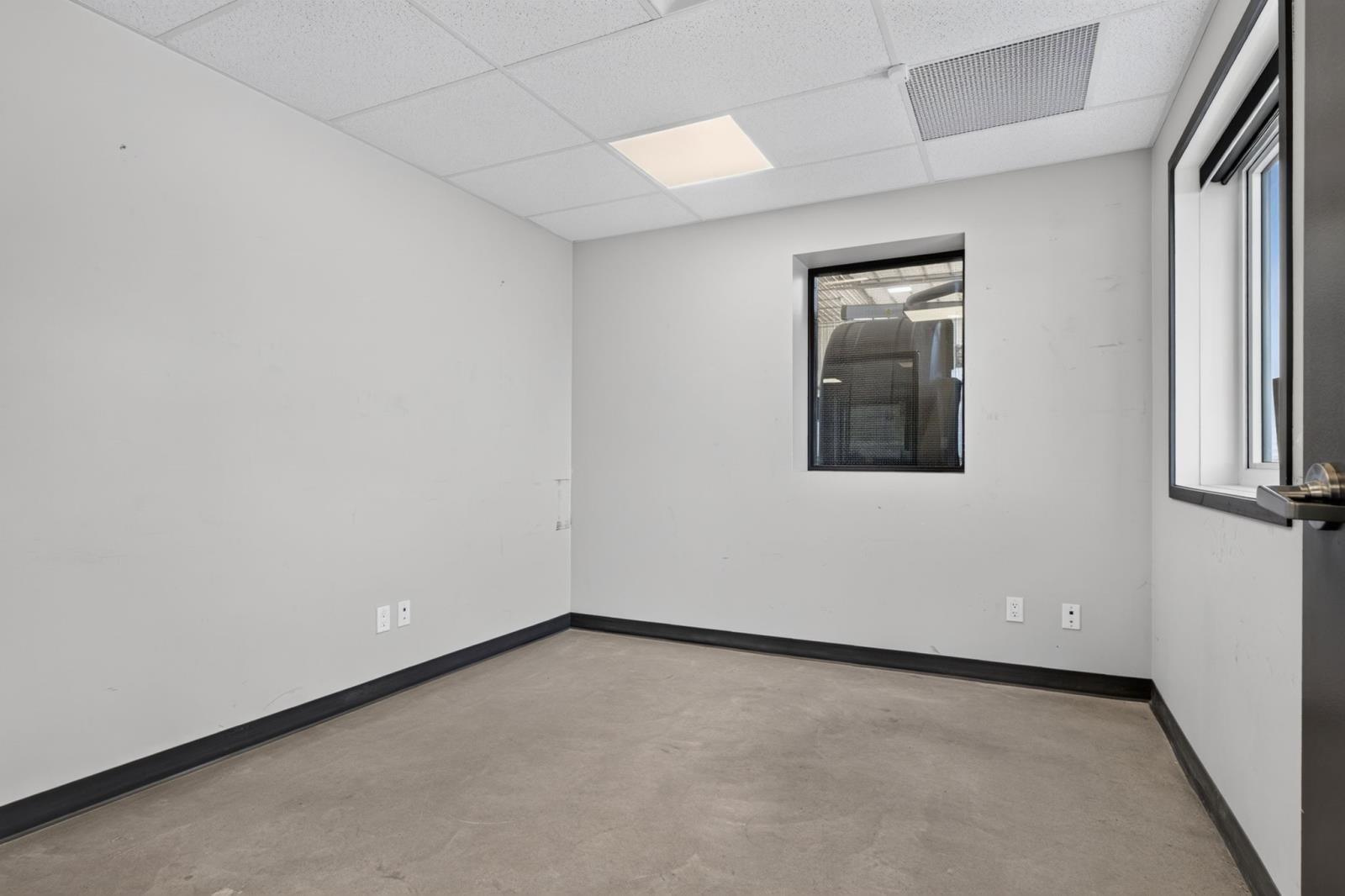 11252 220 Street NW - Photo 13