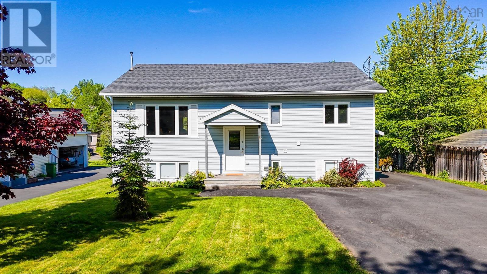 8 Iona Road - 1