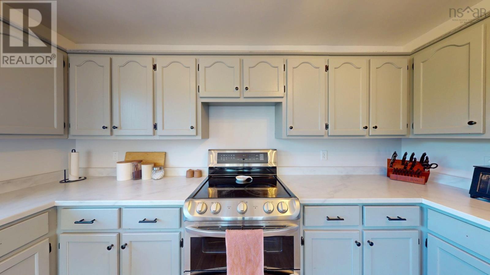 8 Iona Road - 17