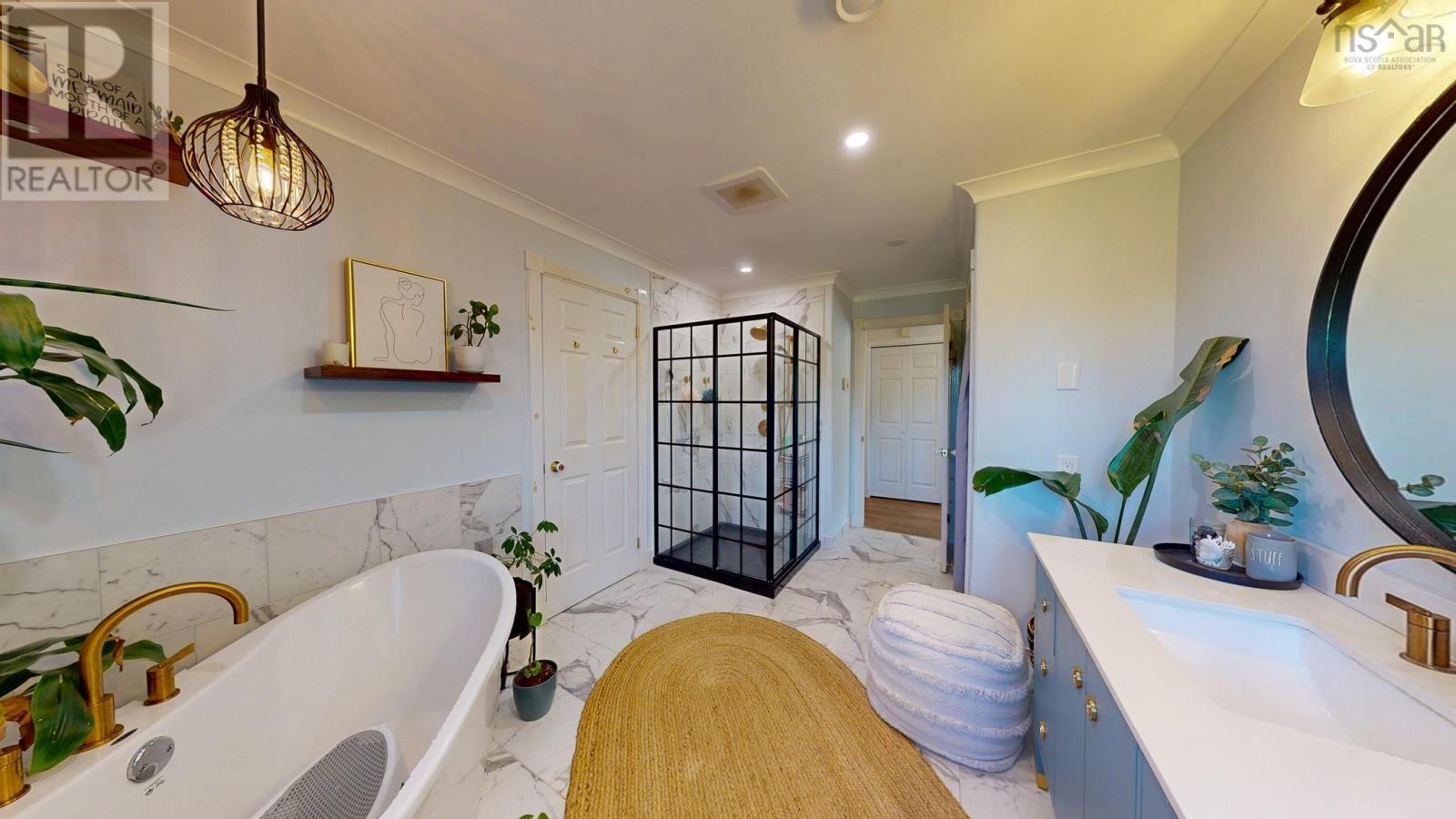8 Iona Road - 21