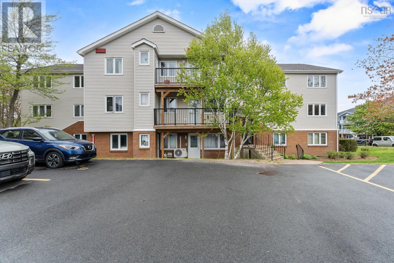 #303 131 Farnham Gate Road - 27