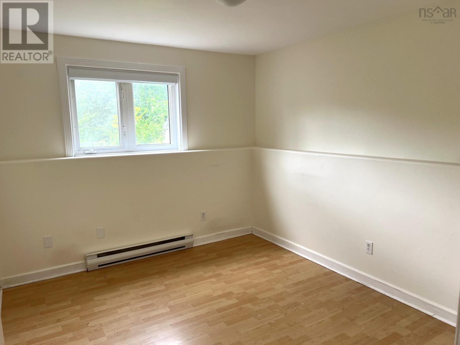 8 Iona Road - 41
