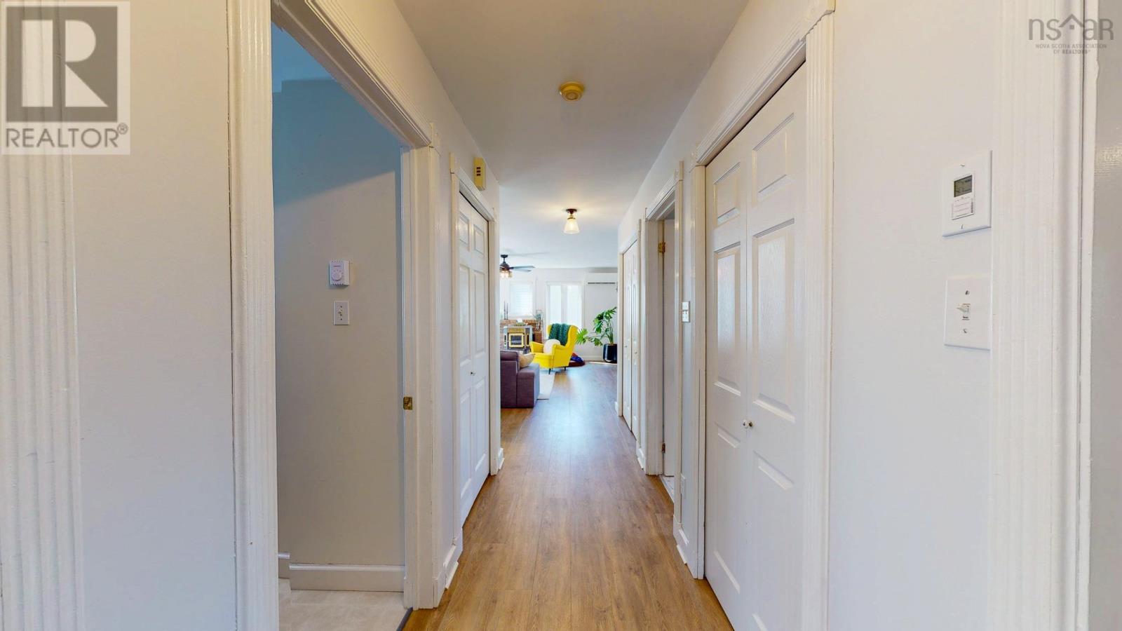 8 Iona Road - 19
