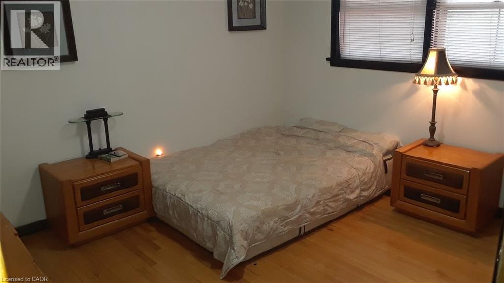 160 ERB Street E - 10