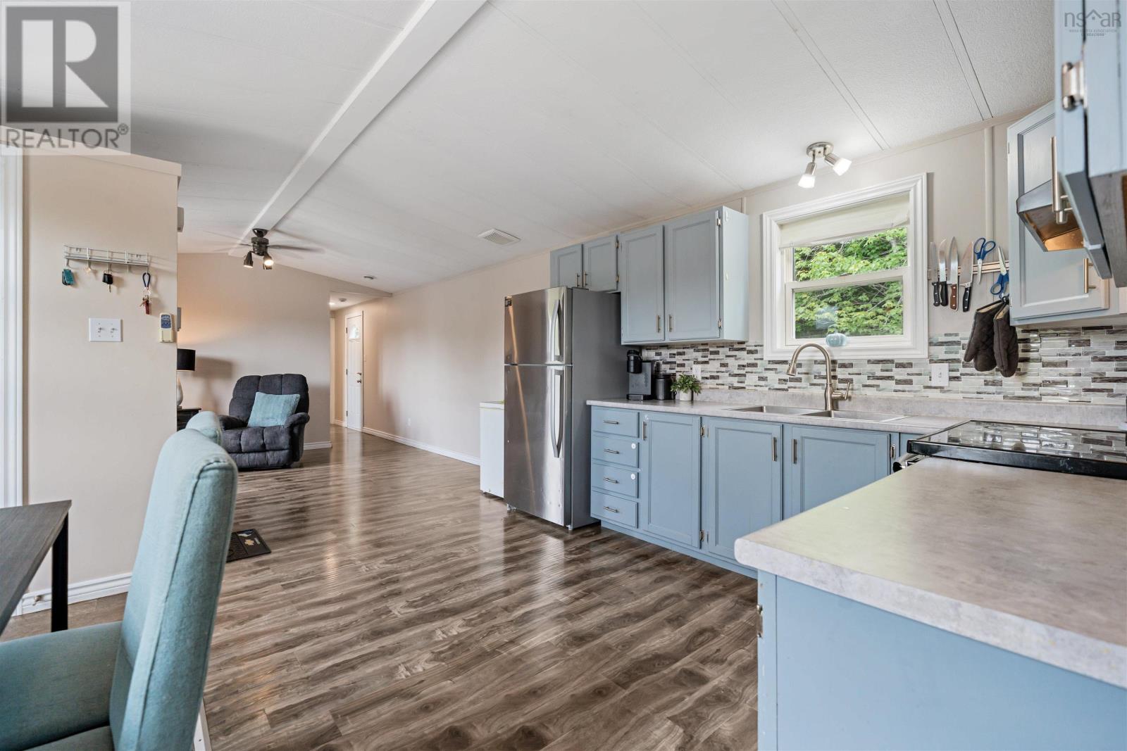 271 Glenmore Road - 11