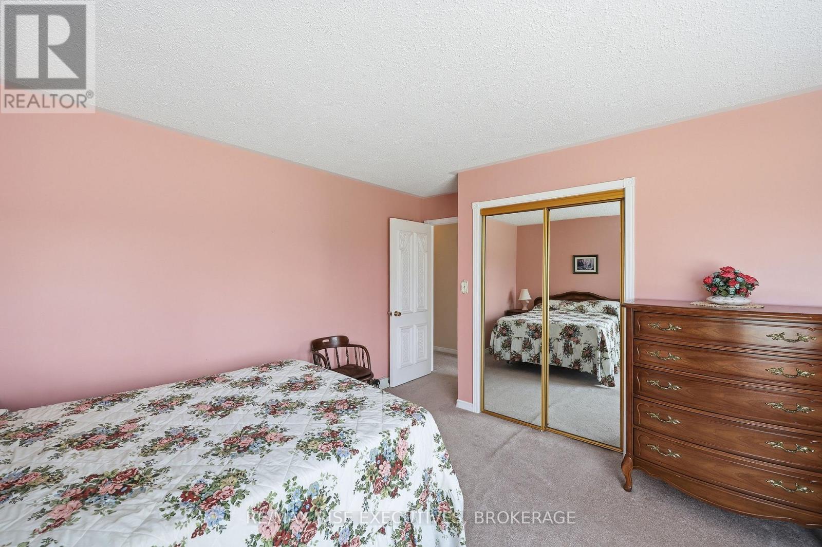 5054 LOWER ROUND LAKE ROAD - 37